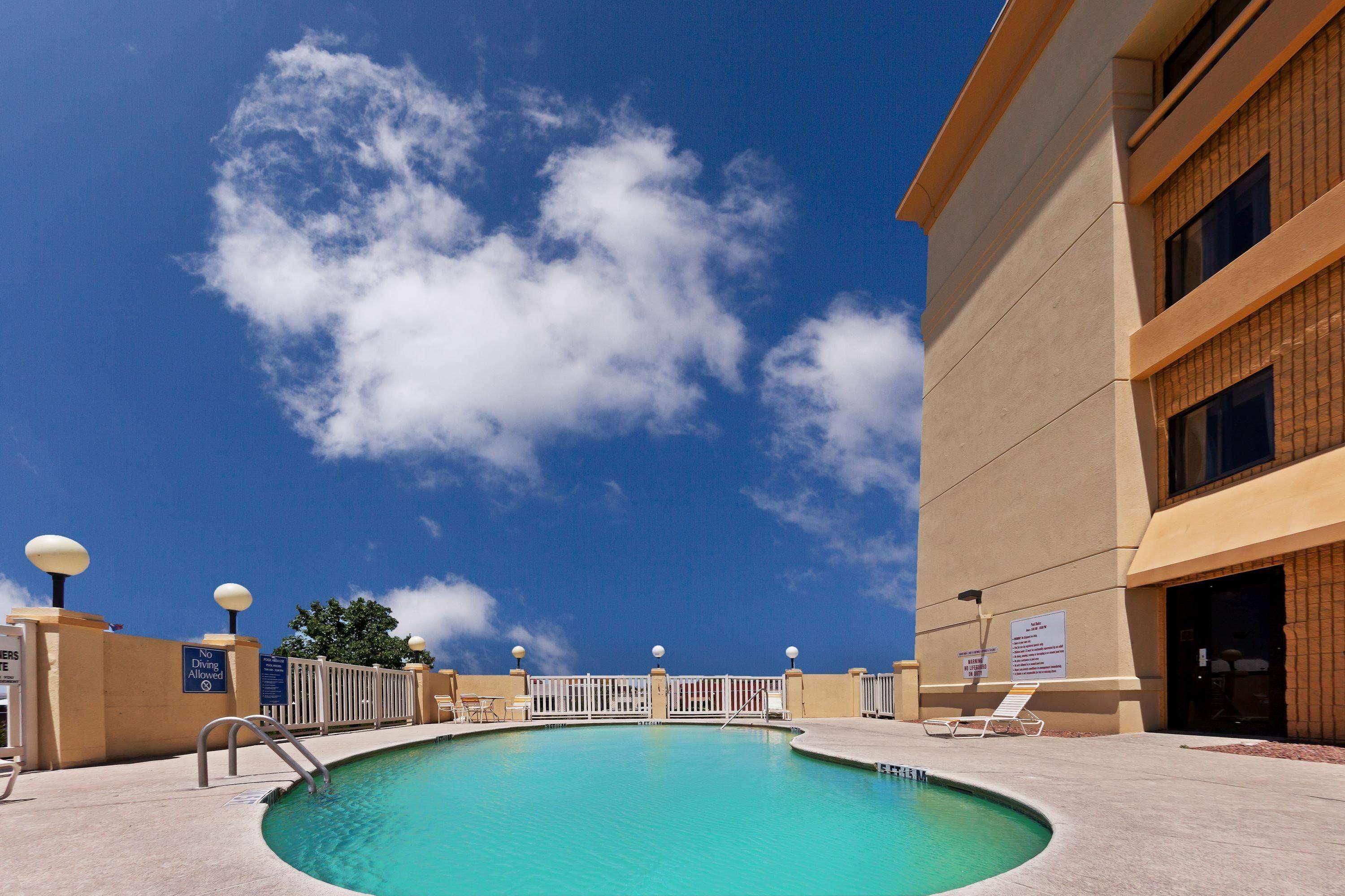 La Quinta By Wyndham West Bartlett Hotel El Paso